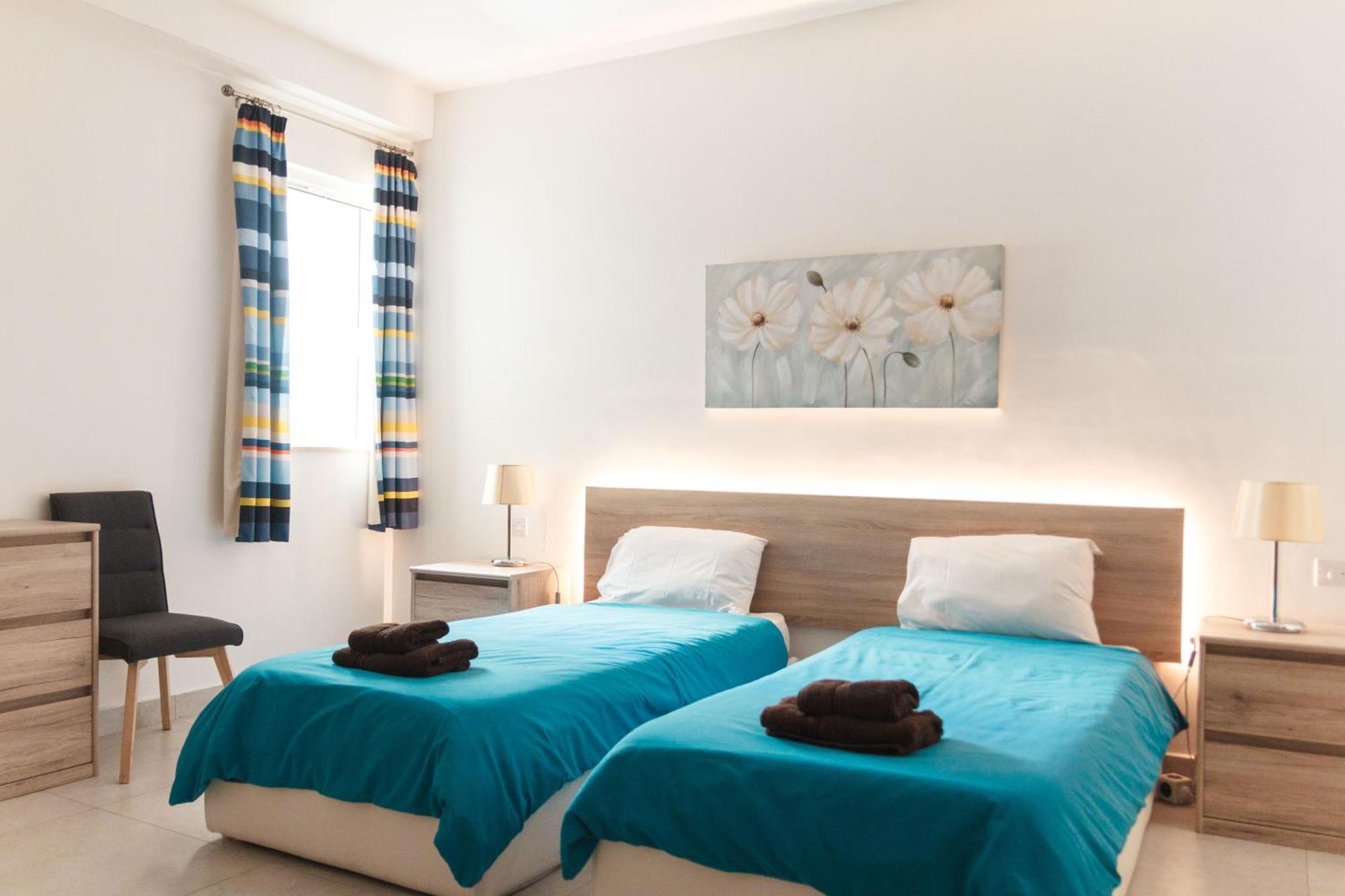 Apartment The Luxurious Seafront *