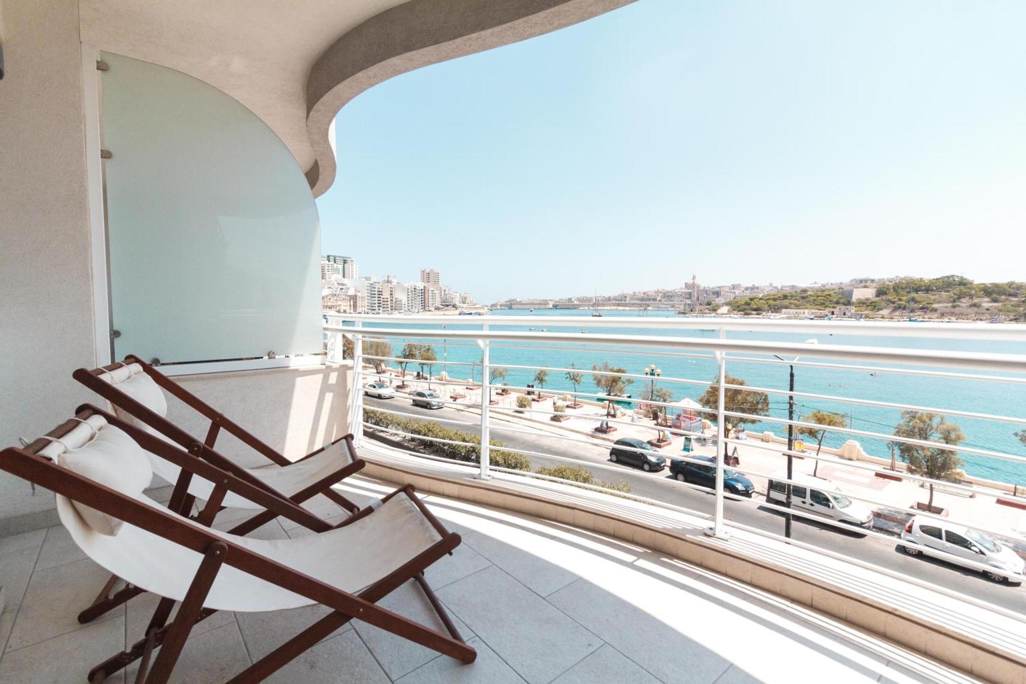 Apartment The Luxurious Seafront *